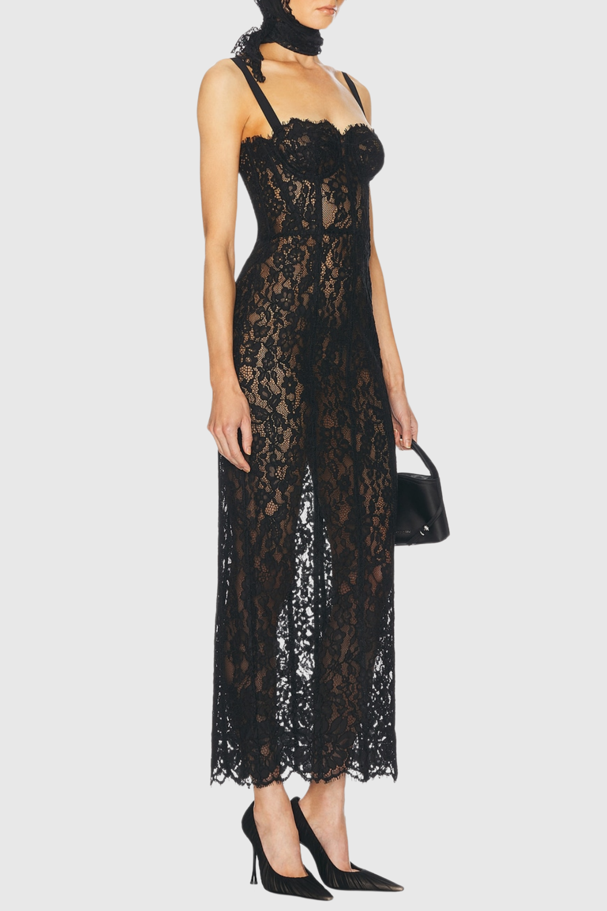 Well Tailored Dress with a Graceful Silhouette