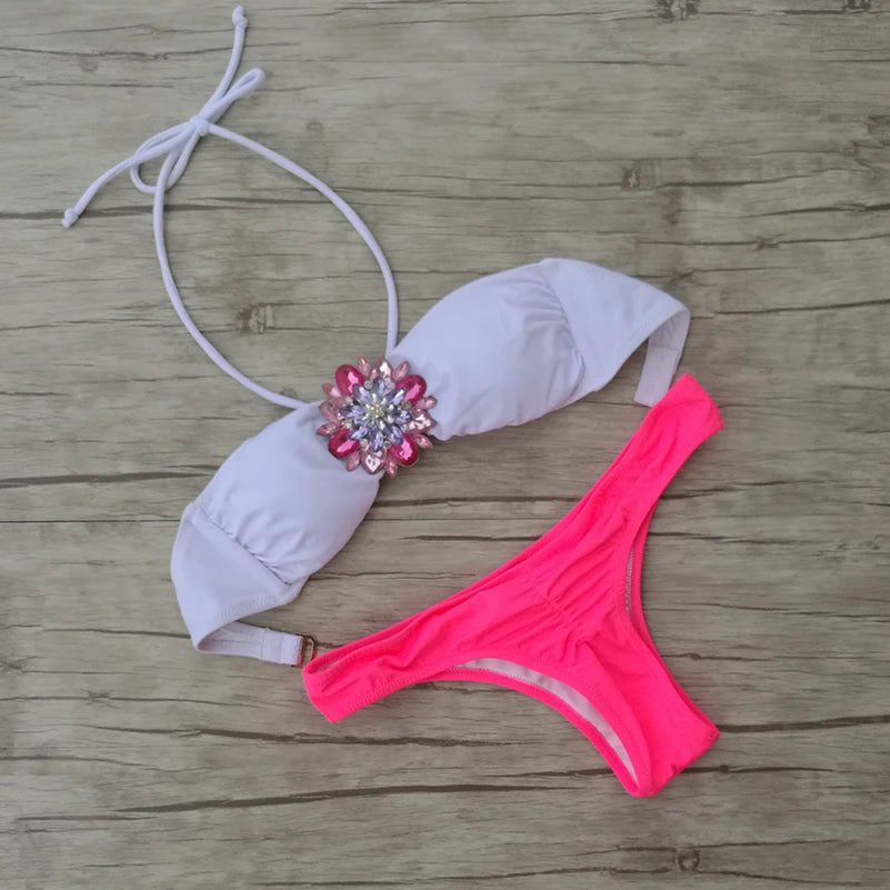 Well Tailored Bikini with a Graceful Silhouette