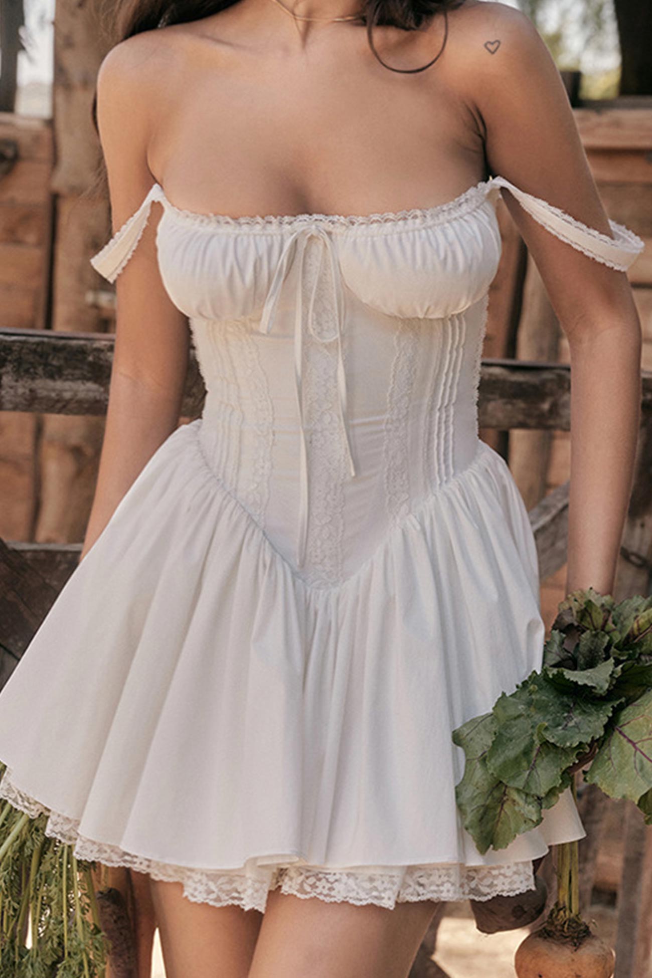 Gracefully Styled Dress for Any Occasion