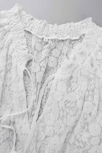 Beautifully Crafted Blouse in a Classic Style