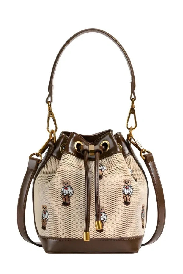 Gracefully Styled Bag for Any Occasion