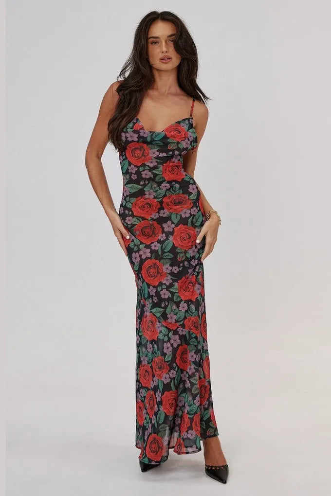 Gracefully Styled Dress for Any Occasion