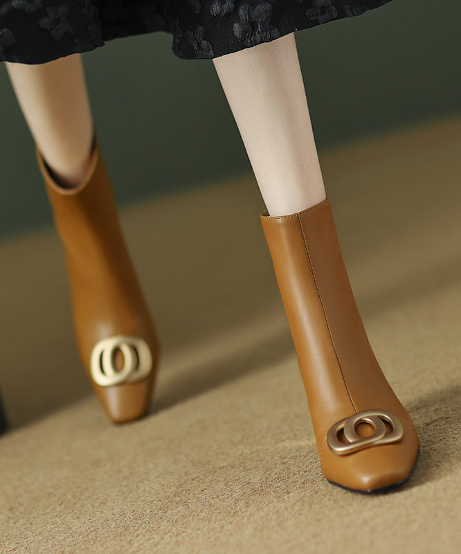 Polished Boots with an Effortless Classic Look