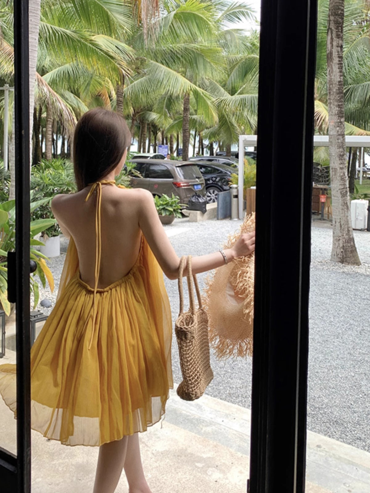 Effortlessly Elegant Top with a Timeless Design