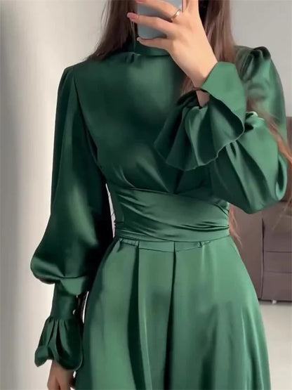 Polished Dress with an Effortless Classic Look