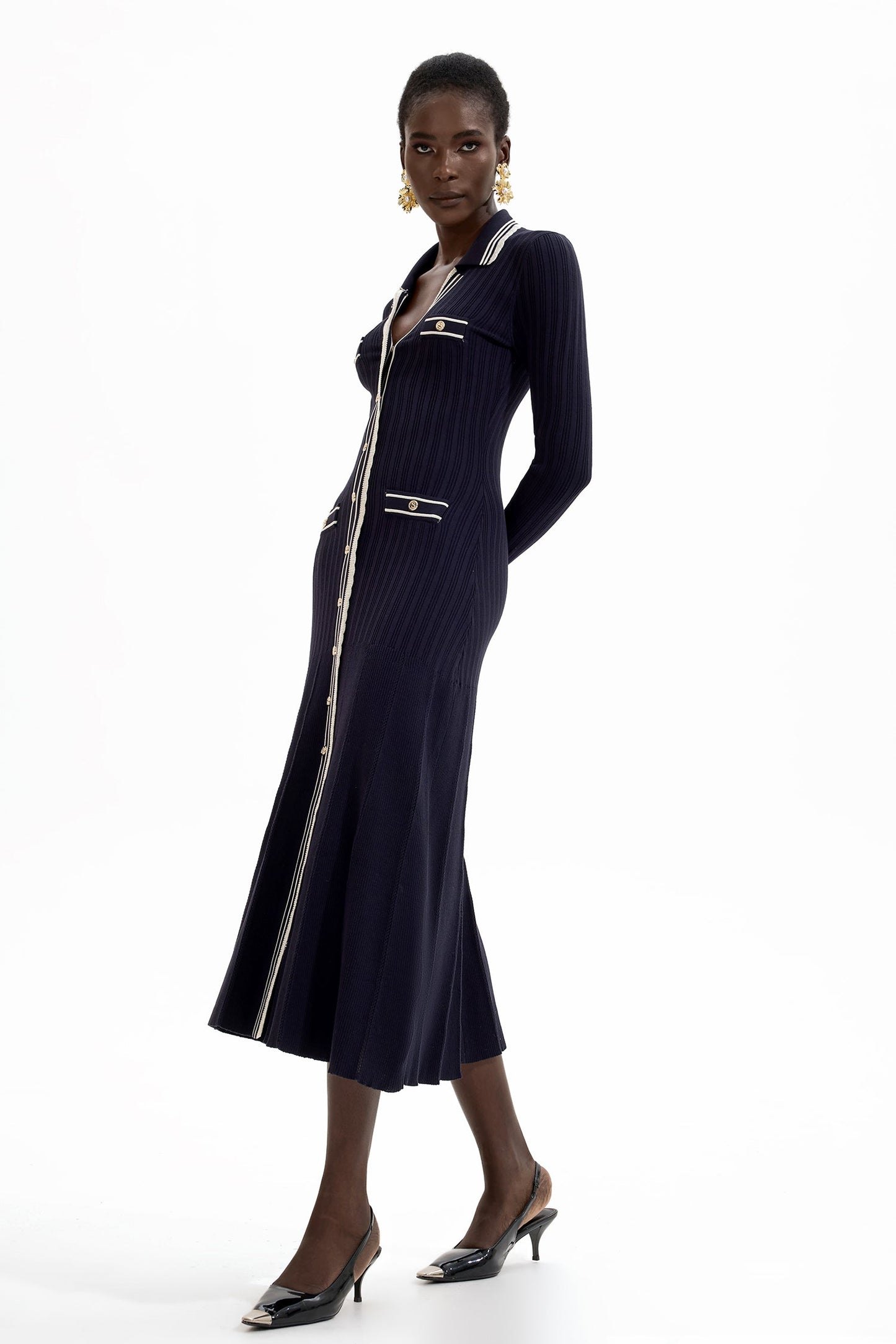 Sophisticated Dress with a Clean Classic Look
