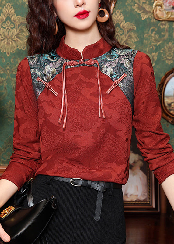 Effortlessly Elegant Top with a Timeless Design
