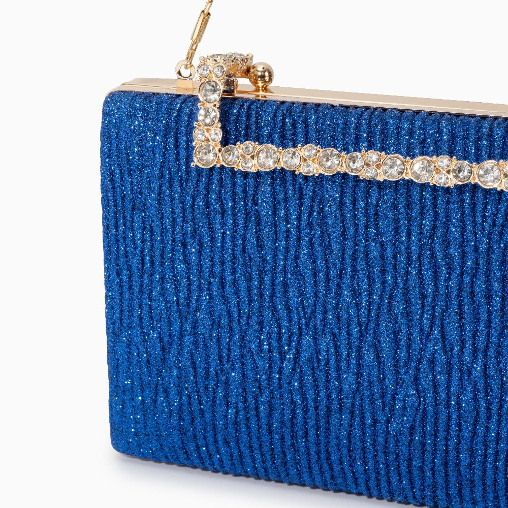 Classic Vintage Bag with a Flattering Fit