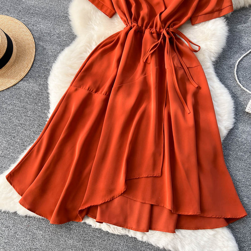 Effortlessly Elegant Dress with a Timeless Design