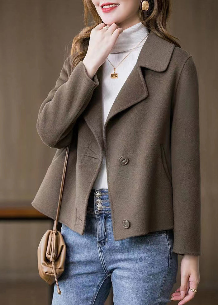 Gracefully Styled Coat for Any Occasion