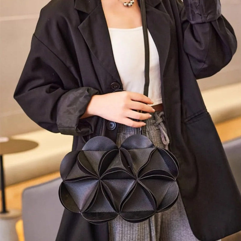 Gracefully Styled Bag for Any Occasion