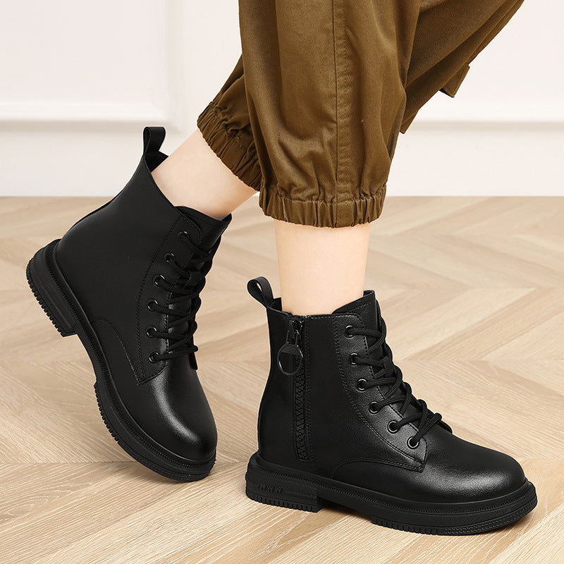 Beautifully Finished Boots in a Timeless Design