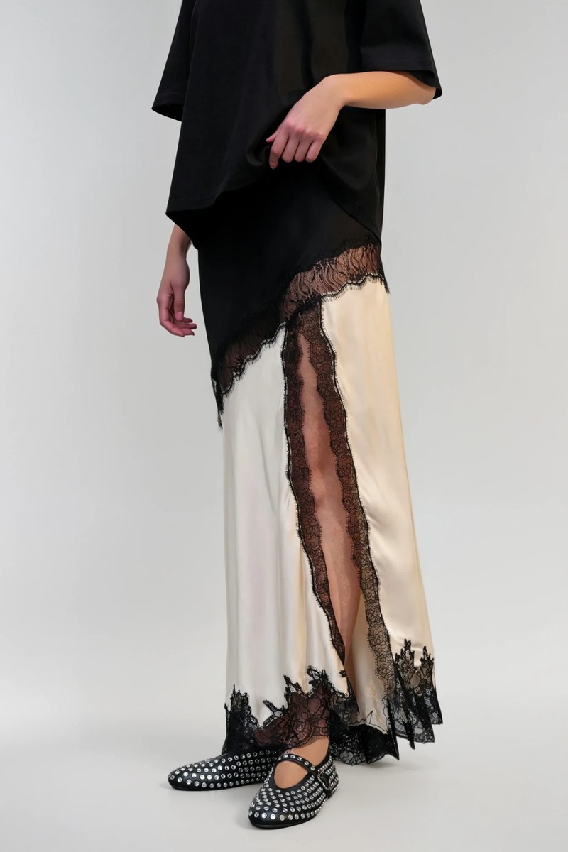 Classic Vintage & Enduringly Stylish Garment