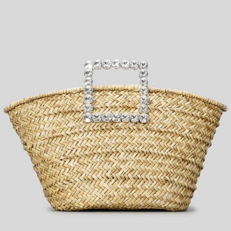 Gracefully Styled Bag for Any Occasion