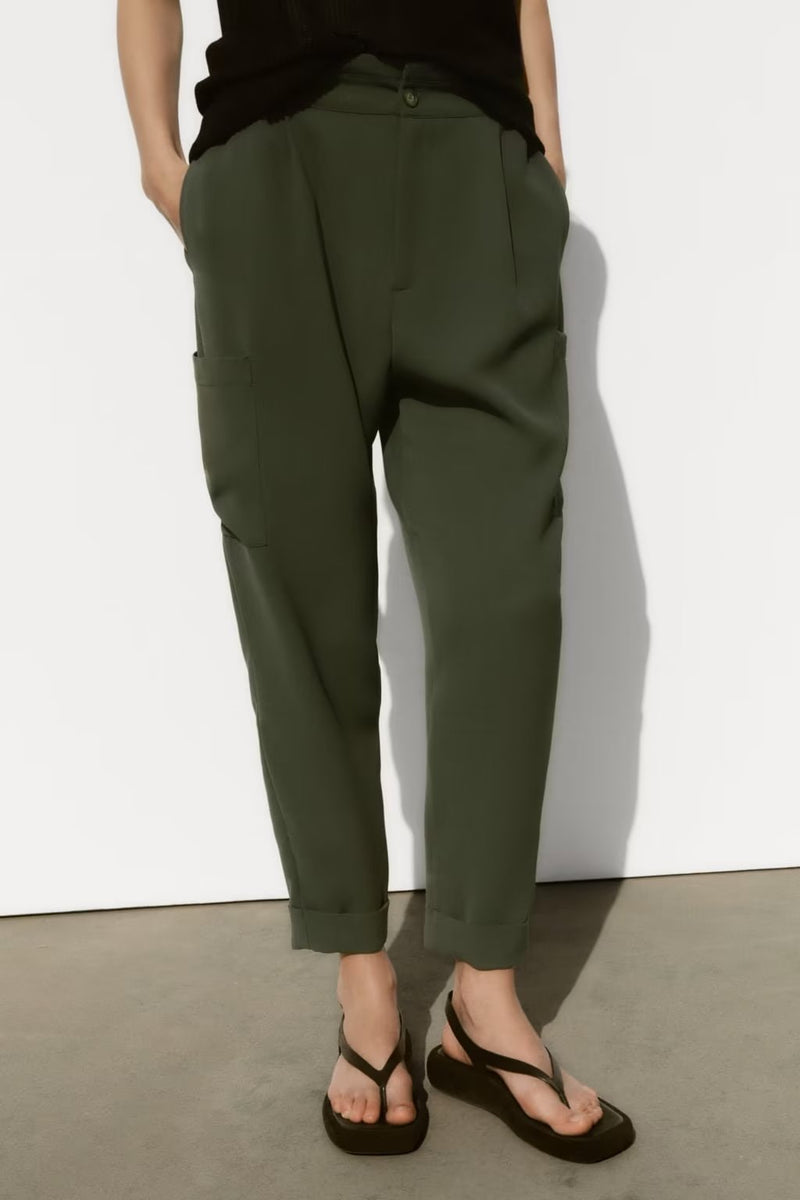 Classic Vintage Pants with a Flattering Fit