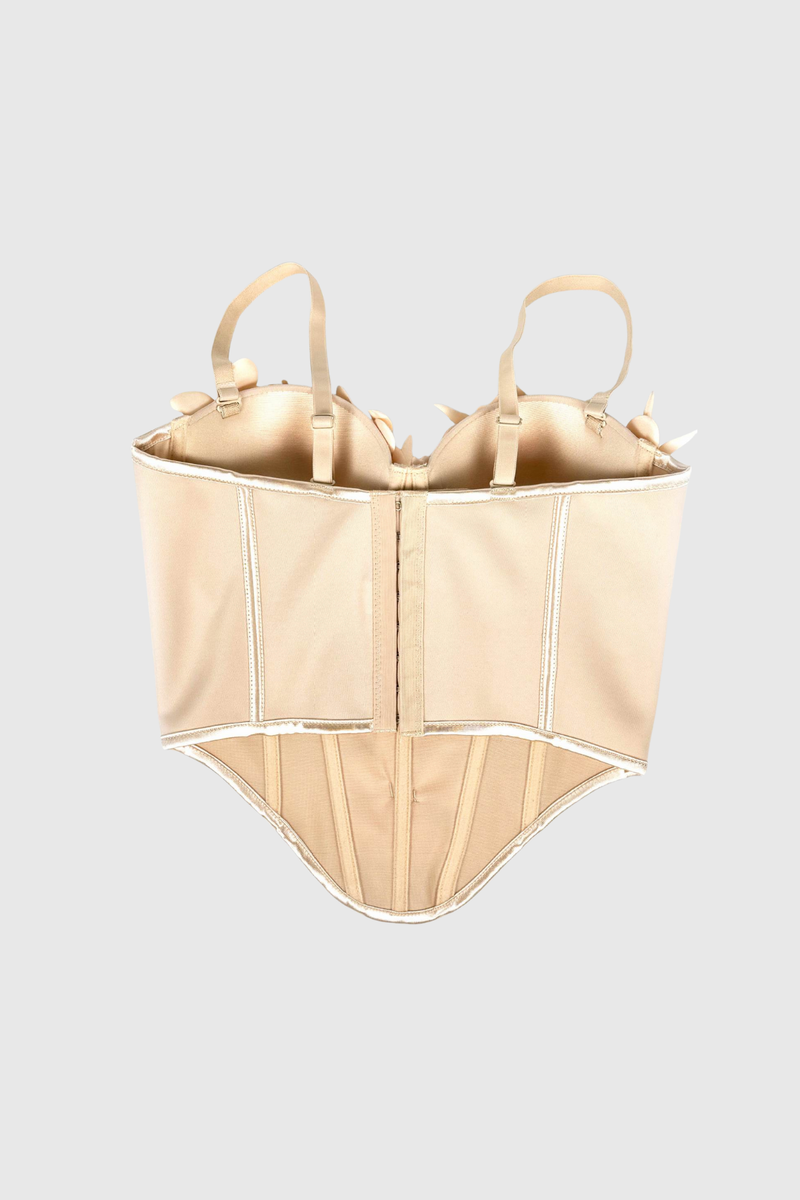 Polished Top with an Effortless Classic Look