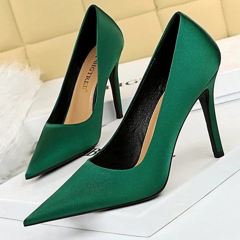 Vintage Inspired Heels with a Contemporary Edge