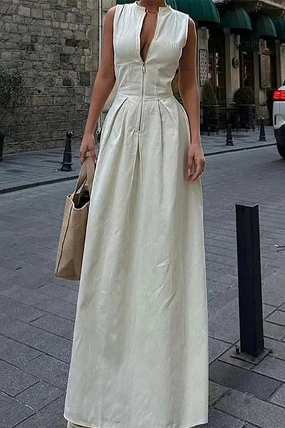 Effortlessly Elegant Dress with a Timeless Design