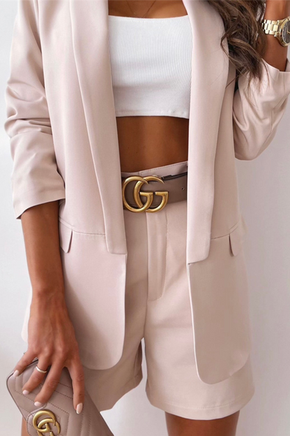 Sophisticated Garment with a Clean Classic Look