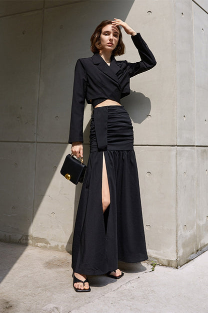 Well Tailored Garment with a Graceful Silhouette