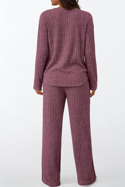 Classic Vintage Pants with a Flattering Fit