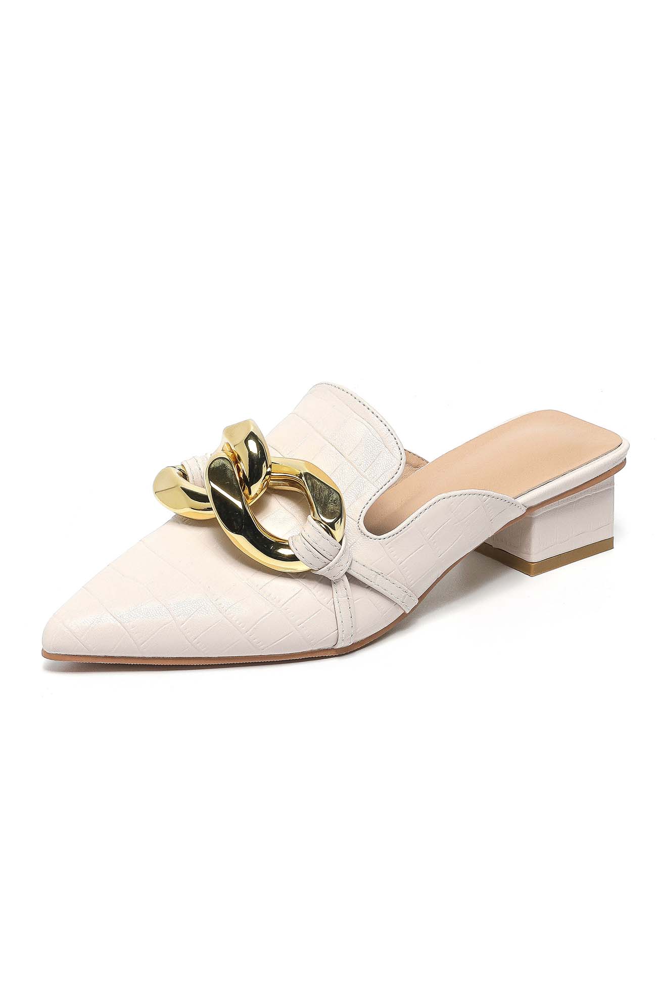 Sophisticated Garment with a Clean Classic Look