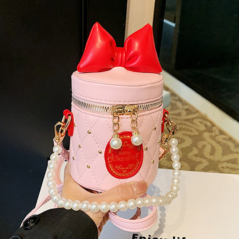 Beautifully Crafted Bag in a Classic Style