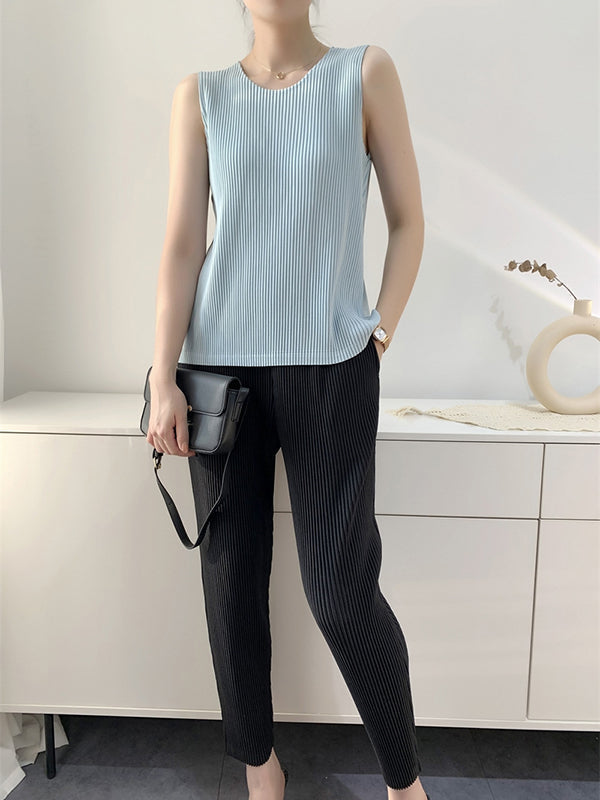 Sophisticated Top with a Clean Classic Look