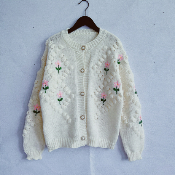Well Tailored Cardigan with a Graceful Silhouette