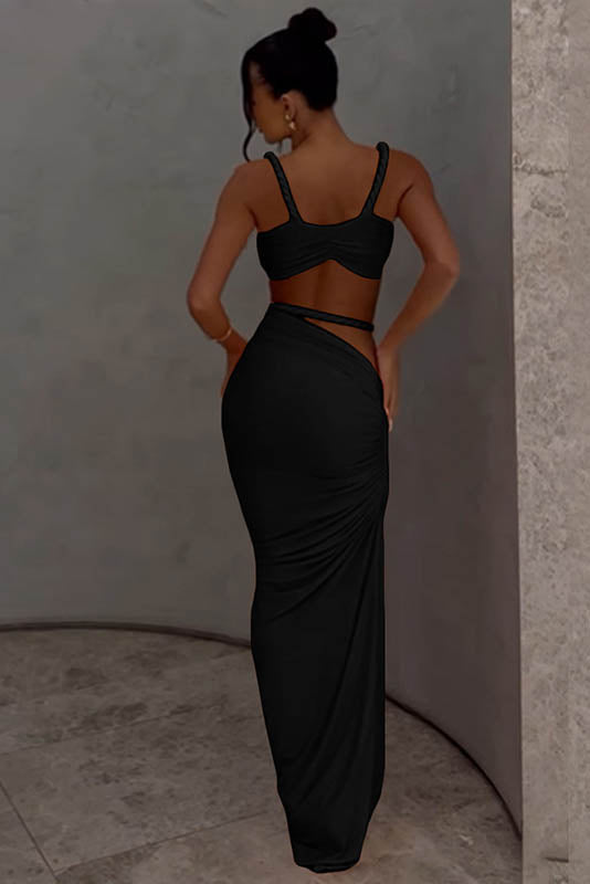 Well Tailored Garment with a Graceful Silhouette