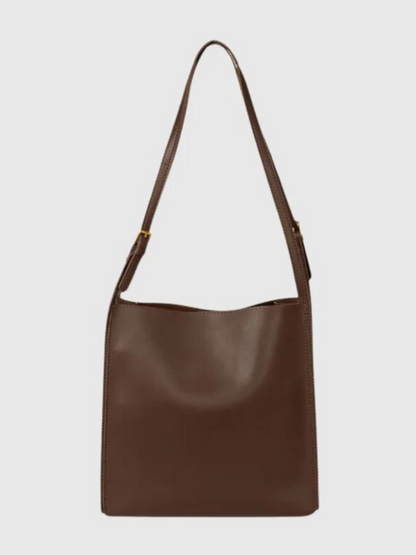 Gracefully Styled Bag for Any Occasion