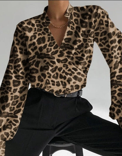 Effortlessly Elegant Shirt with a Timeless Design