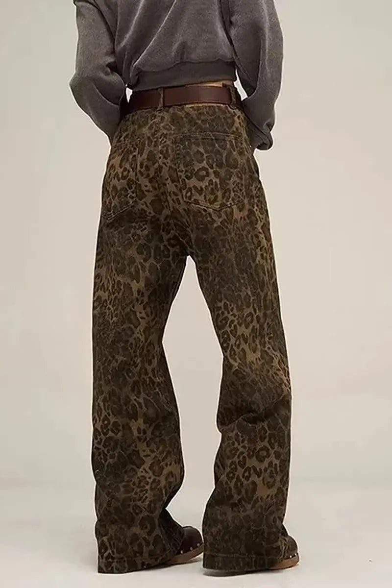 Sophisticated Garment with a Clean Classic Look