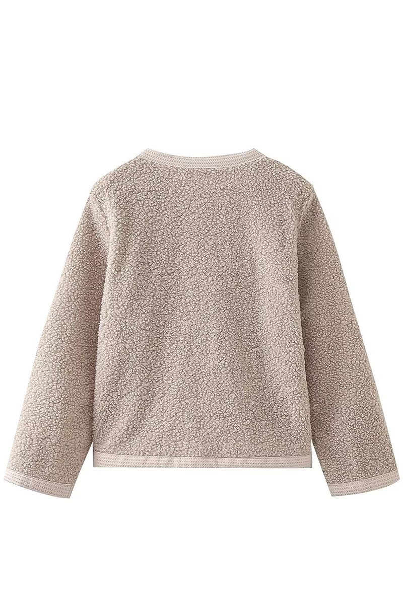 Gracefully Styled Garment for Any Occasion