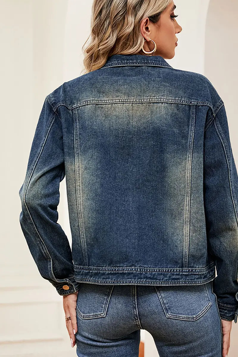 Elegantly Styled Jacket for Everyday Wear