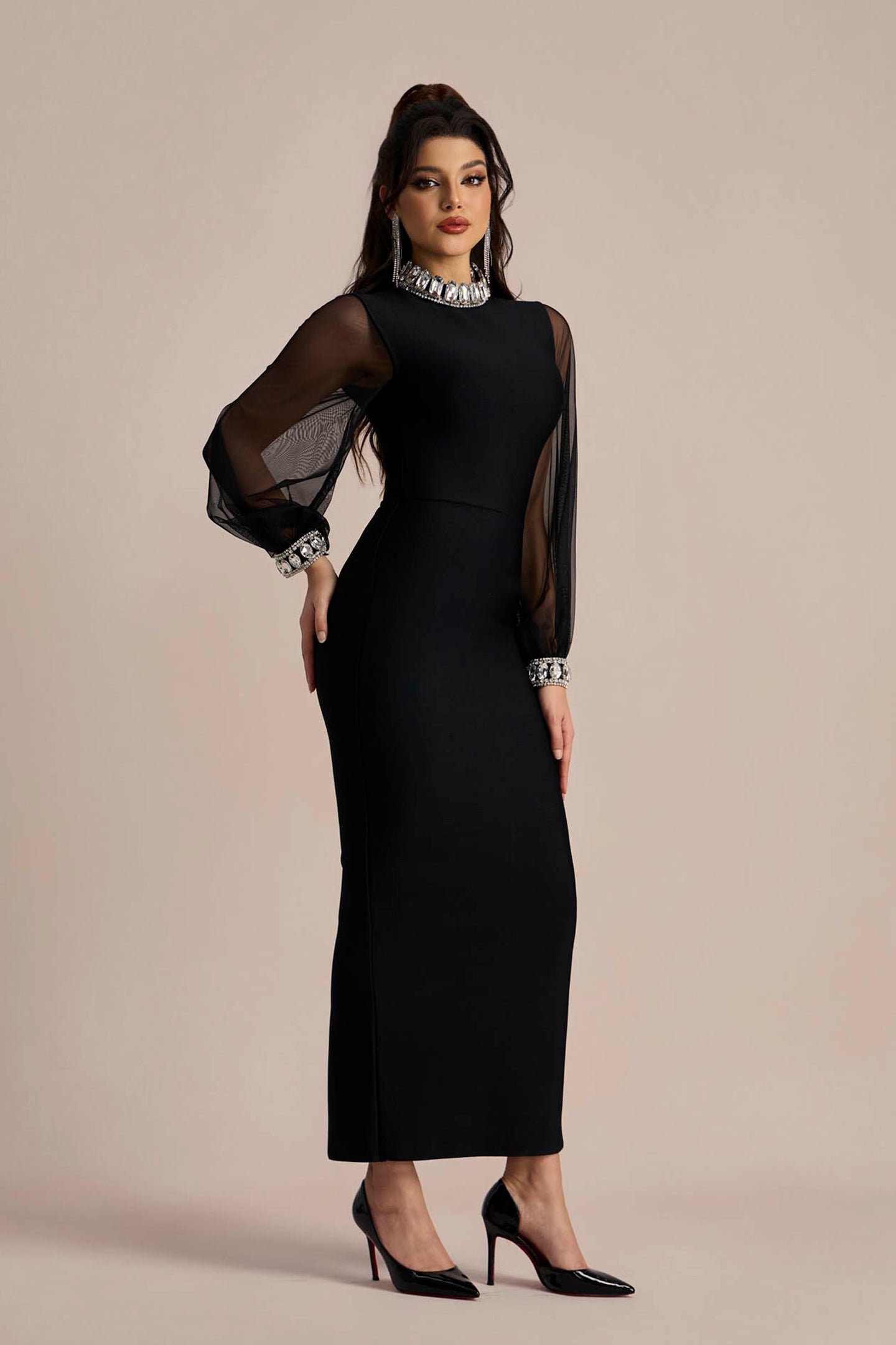 Classic Vintage Dress with a Flattering Fit