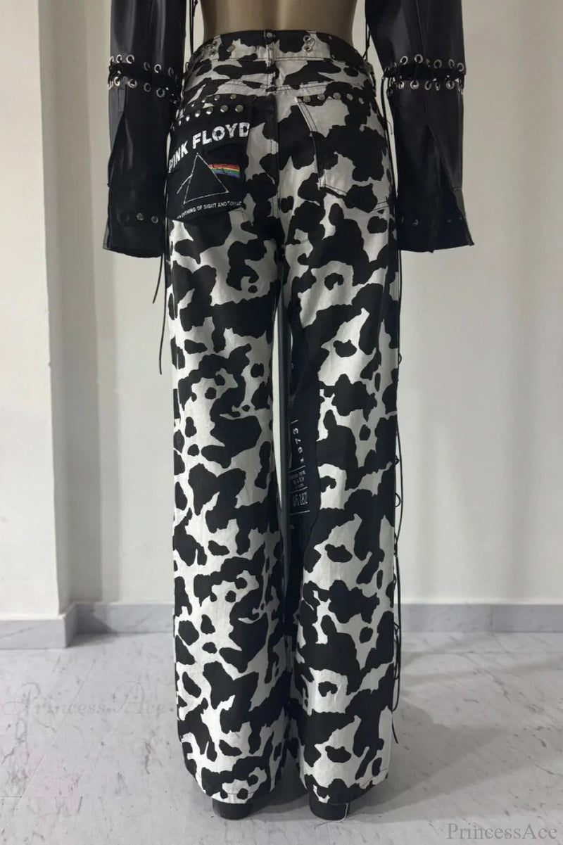Well Tailored Pants with a Graceful Silhouette