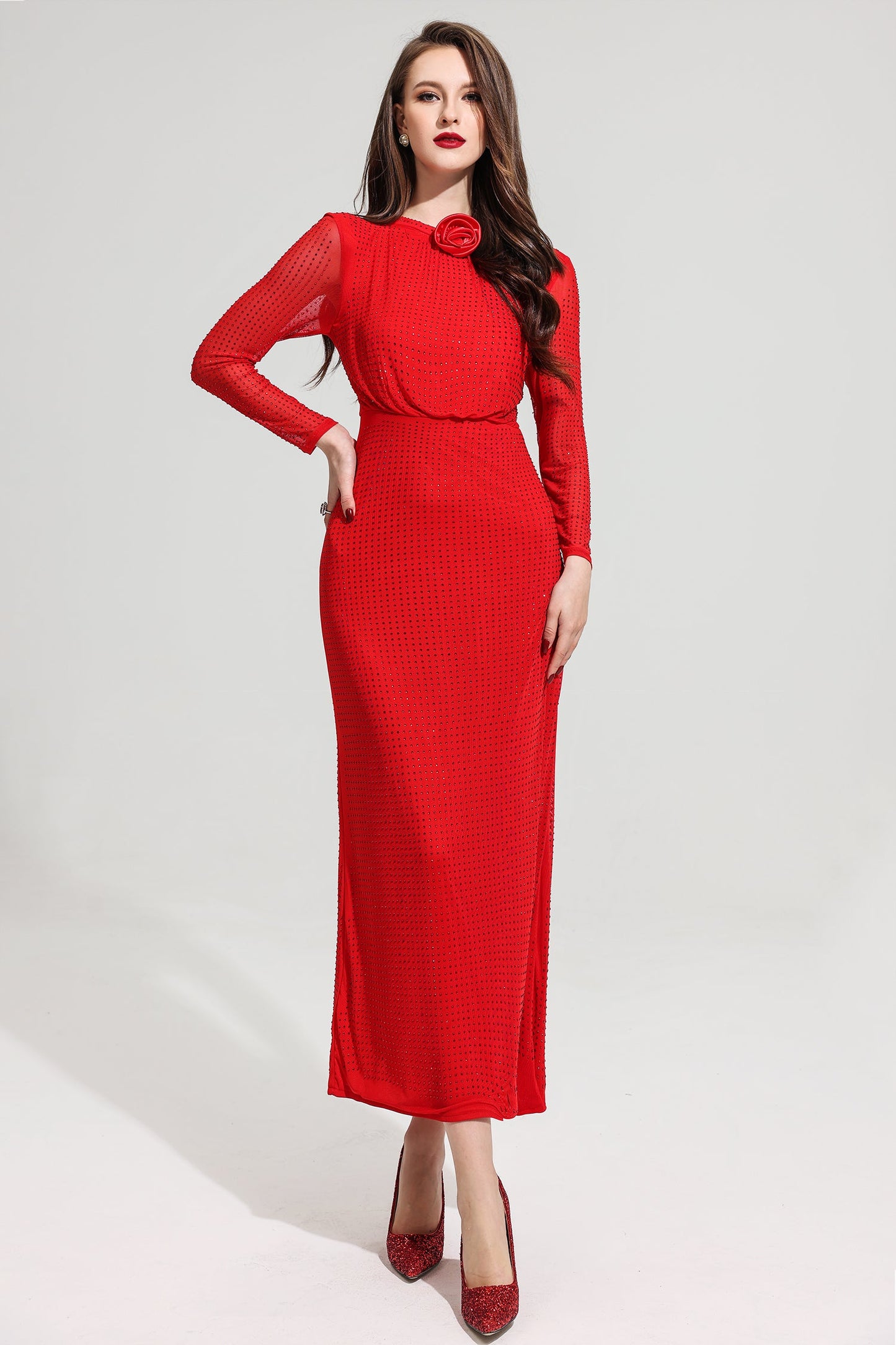 Effortlessly Elegant Dress with a Timeless Design