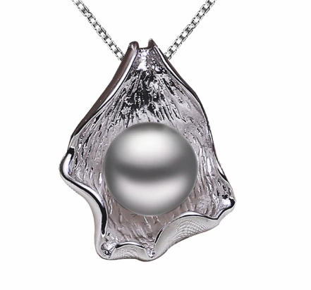 Beautifully Finished Garment in a Timeless Design