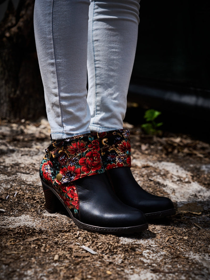 Elegantly Styled Boots for Everyday Wear