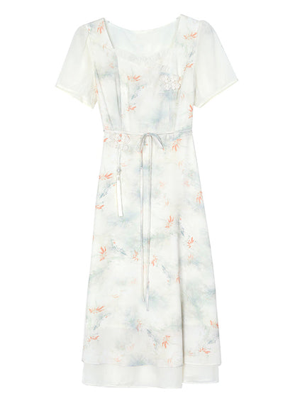 Beautifully Finished Dress in a Timeless Design