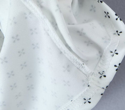 Sophisticated Garment with a Clean Classic Look