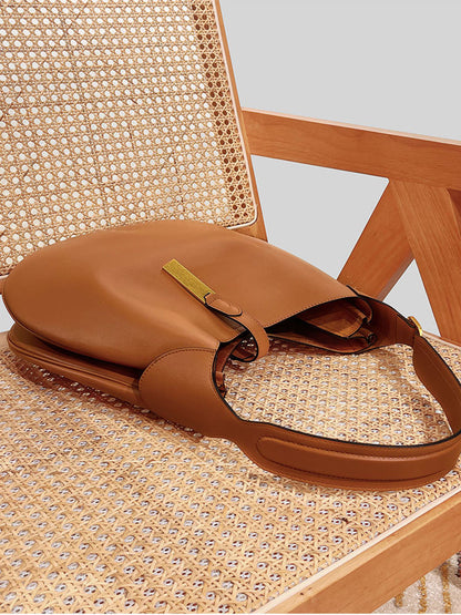 A Vintage Style Bag with Delicate Timeless Details