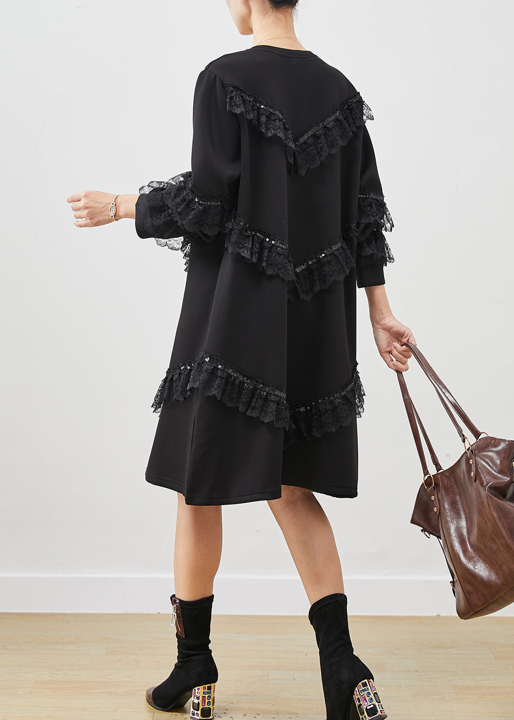 Beautifully Crafted Dress in a Classic Style