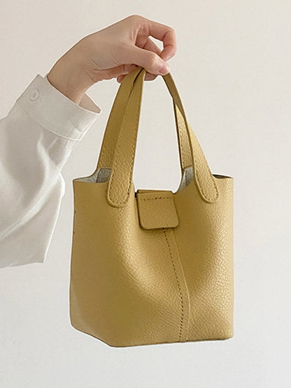Well Tailored Bag with a Graceful Silhouette