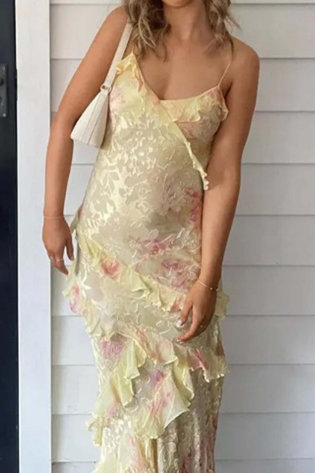 Classic Vintage Dress with a Flattering Fit