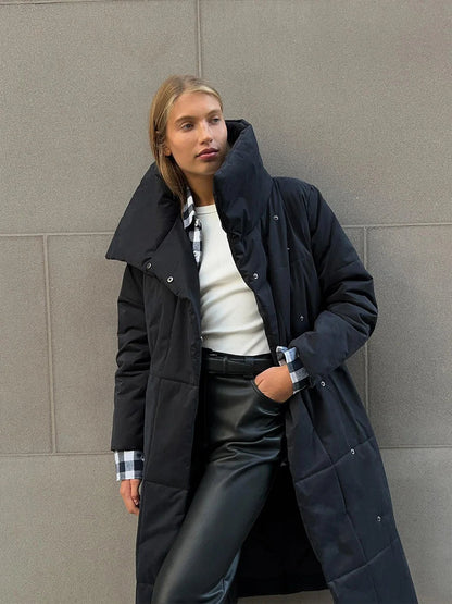 Elegantly Styled Coat for Everyday Wear