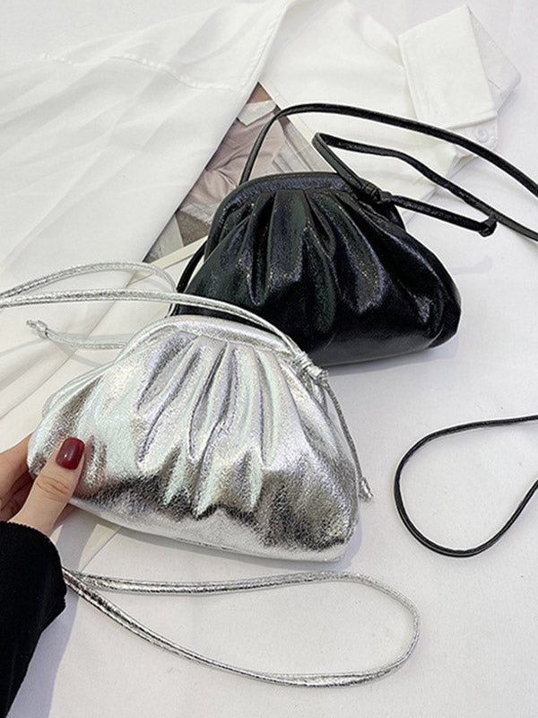 Well Tailored Bag with a Graceful Silhouette