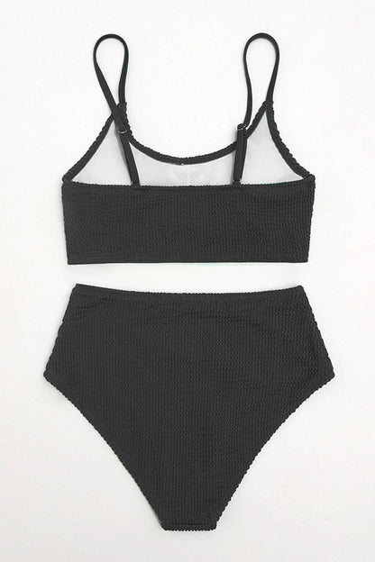 Well Tailored Bikini with a Graceful Silhouette