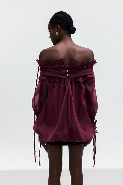 Effortlessly Elegant Top with a Timeless Design